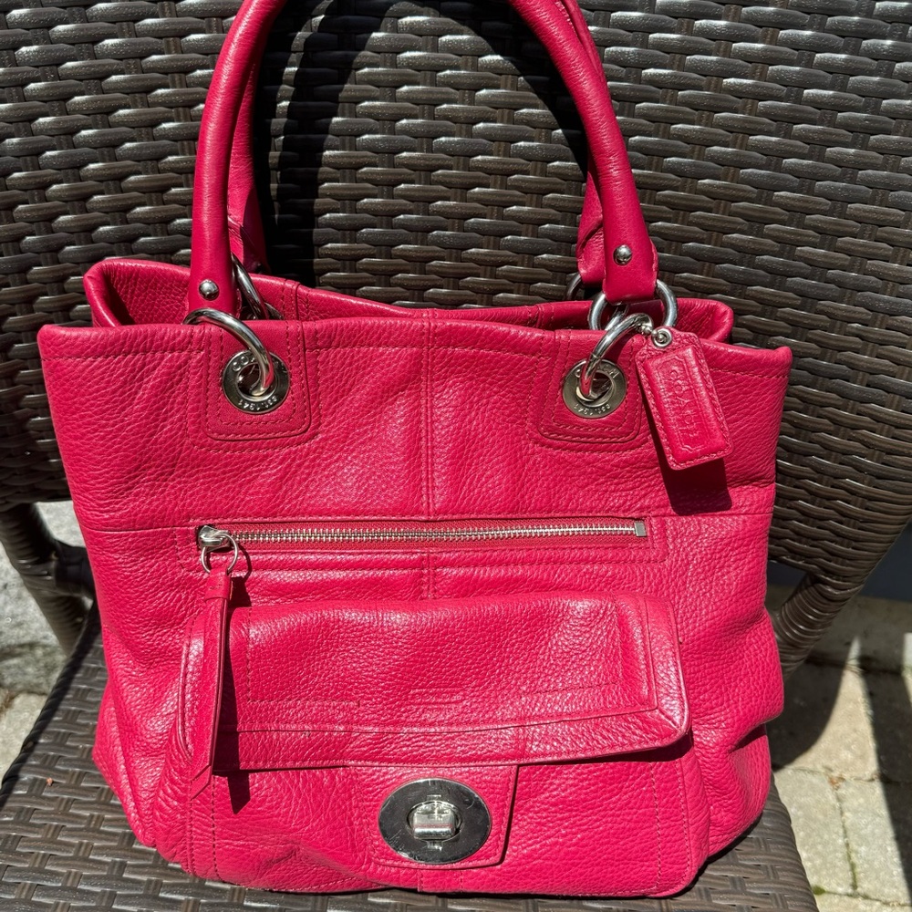 Coach Hampton turnlock purse